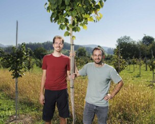 Schweizer Haselnüsse im Aufwind: Rückblick auf ein Pionierprojekt für mehr Biodiversität und nachhaltige Ernährung Foto von Schweizer Haselnüsse im Aufwind: Rückblick auf ein Pionierprojekt für mehr Biodiversität und nachhaltige Ernährung